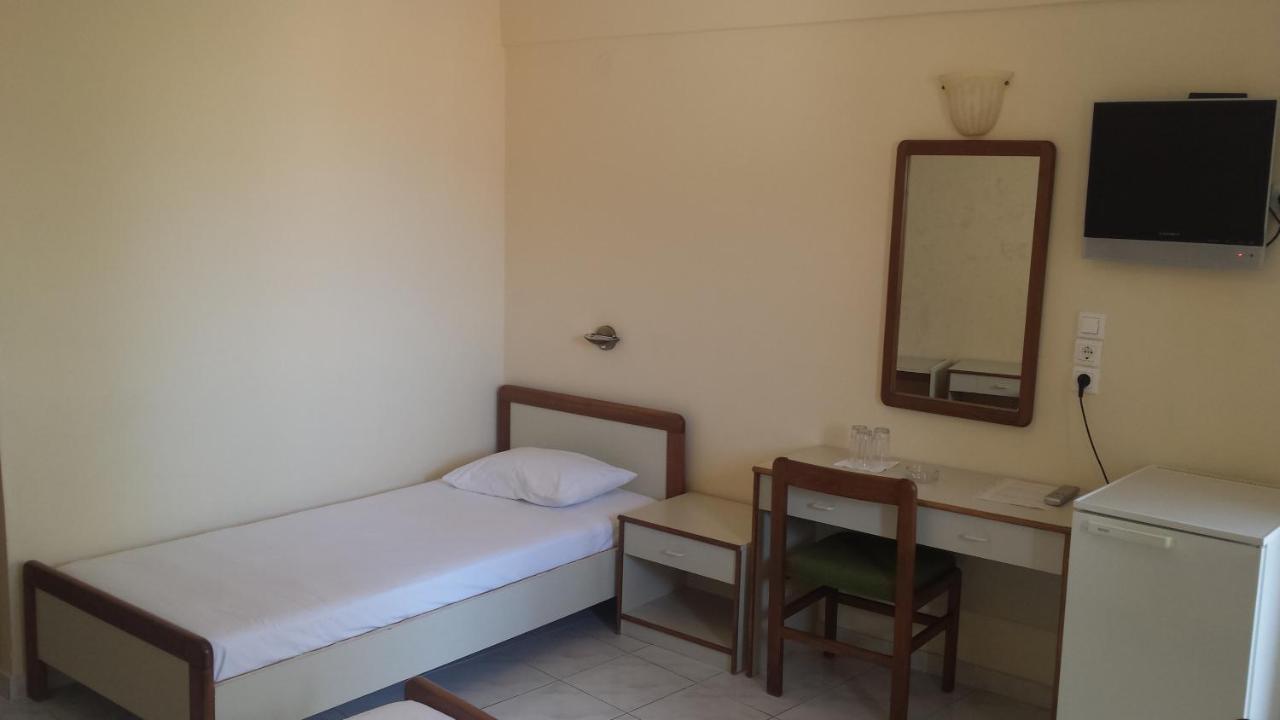 Ionis Hotel Ayios Nikitas Ruang foto